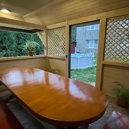 гостинний дім *